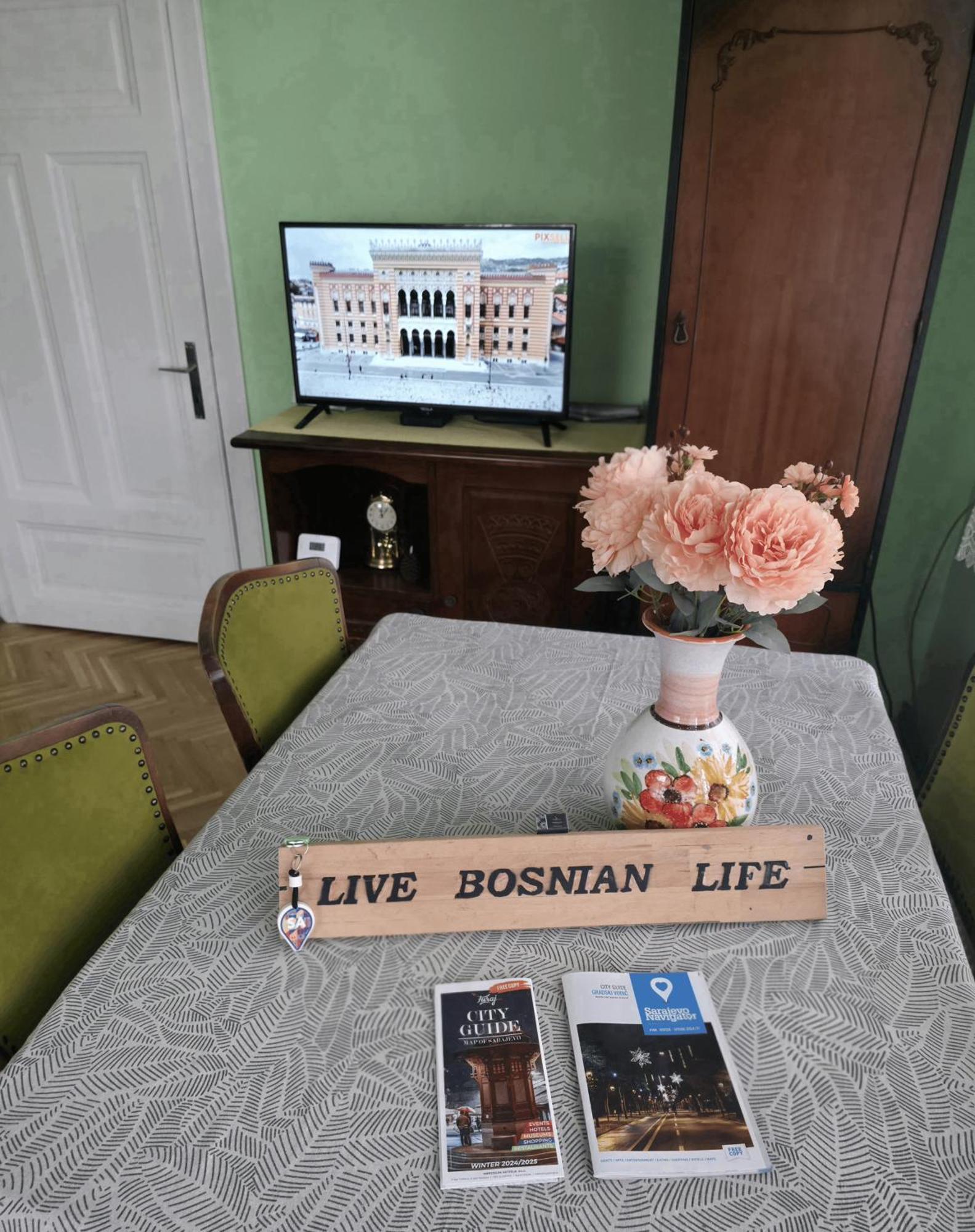 Live Bosnian Life Appartement SJJ Buitenkant foto